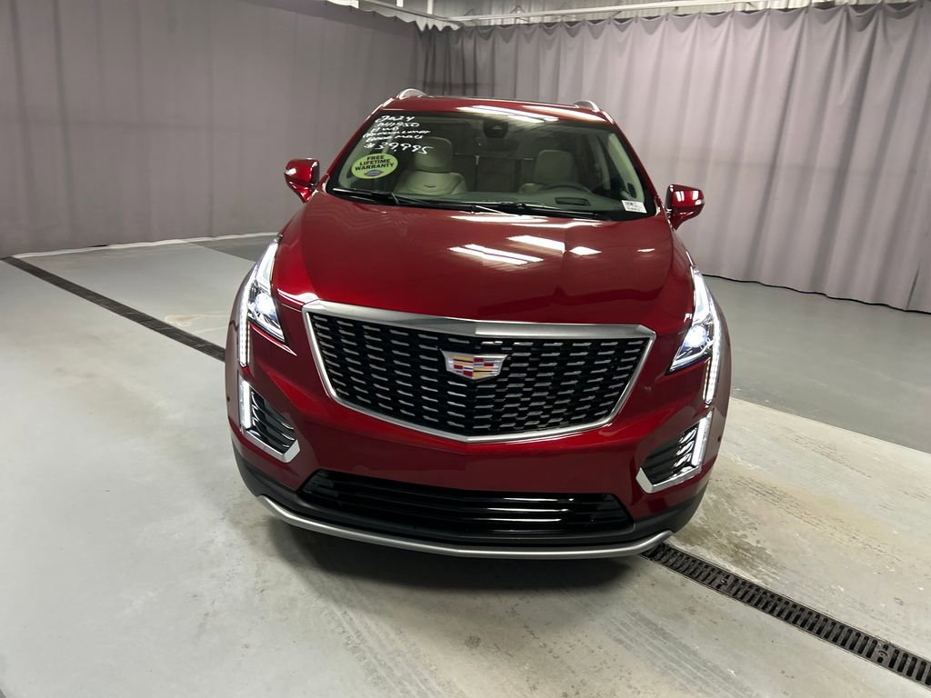 Used 2024 Cadillac XT5 Premium Luxury w/ Technology Package image 2