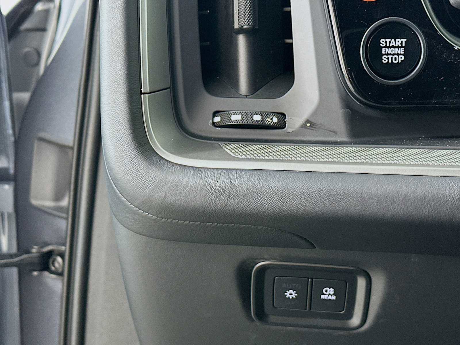 New 2026 Porsche Cayenne Coupe image 13