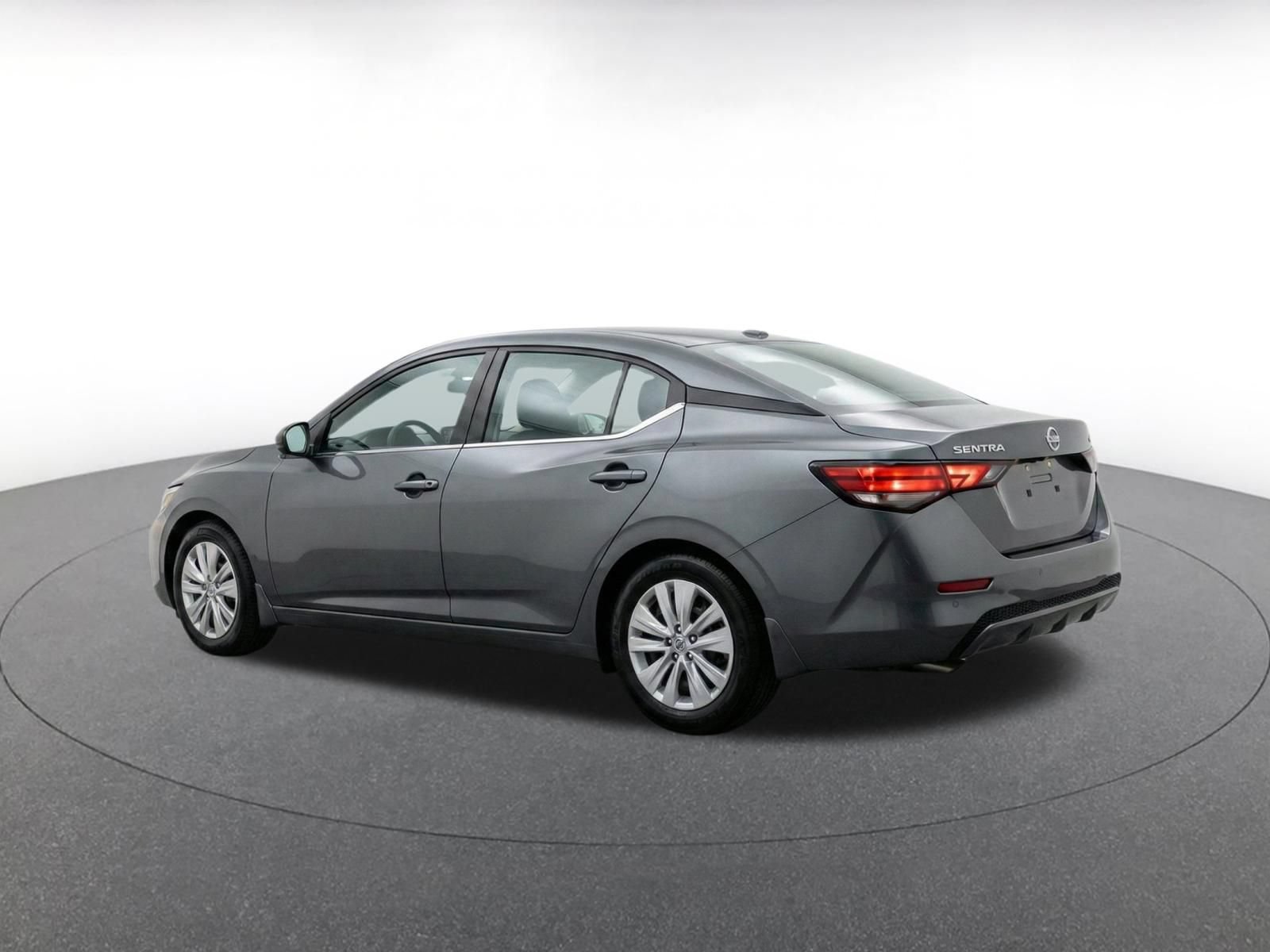 Used 2025 Nissan Sentra S FWD image 7