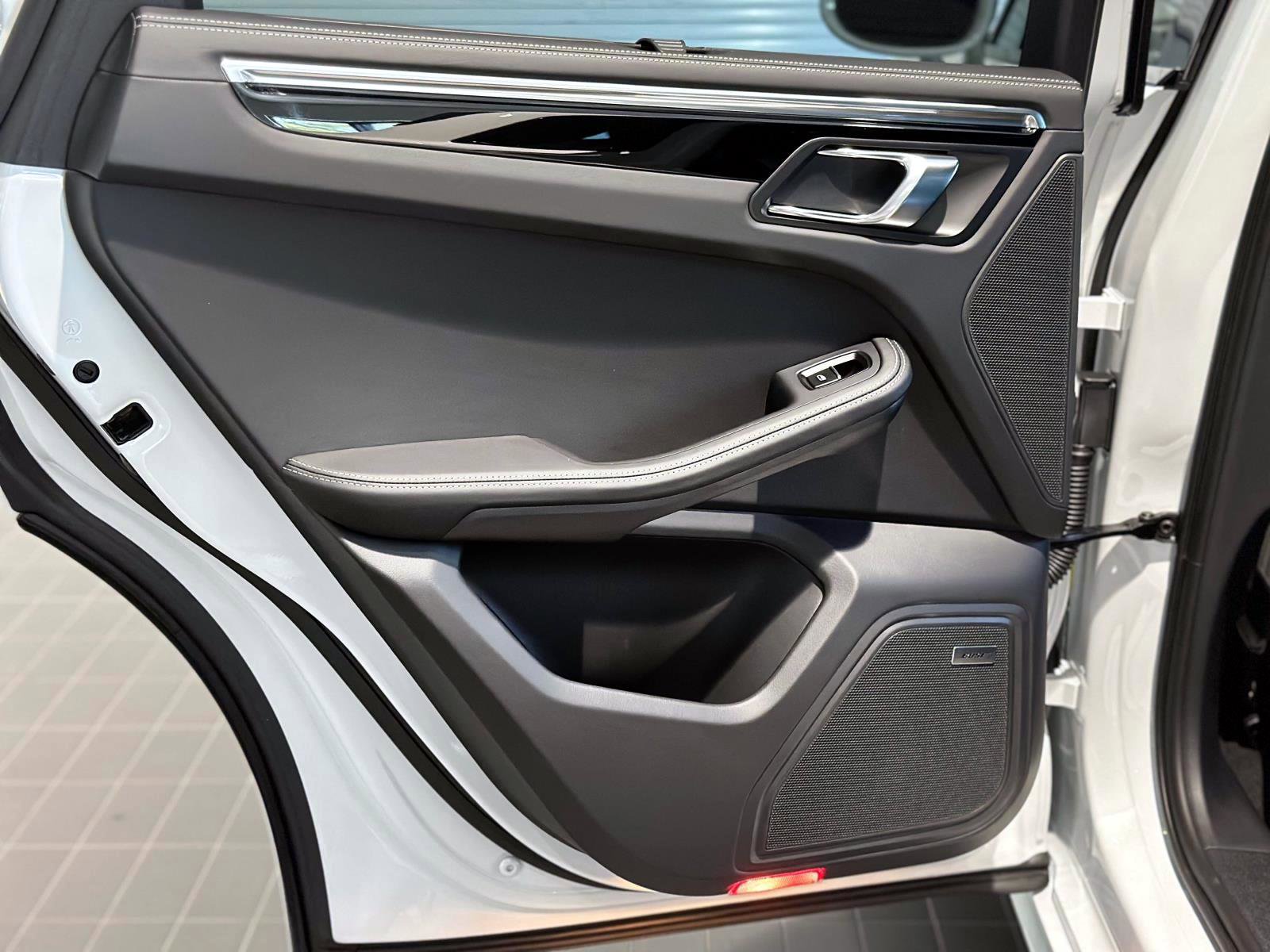 New 2026 Porsche Macan S image 14