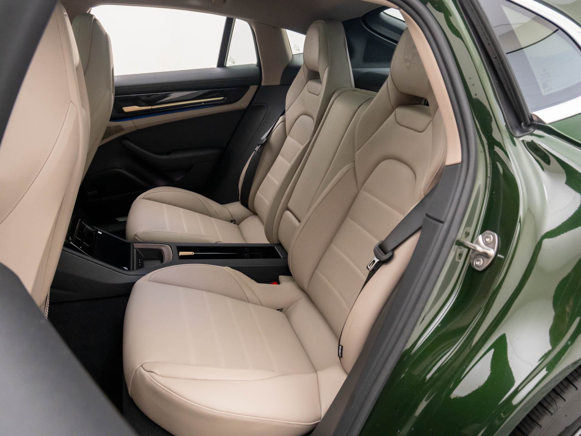 New 2026 Porsche Panamera 4 AWD/4WD image 16