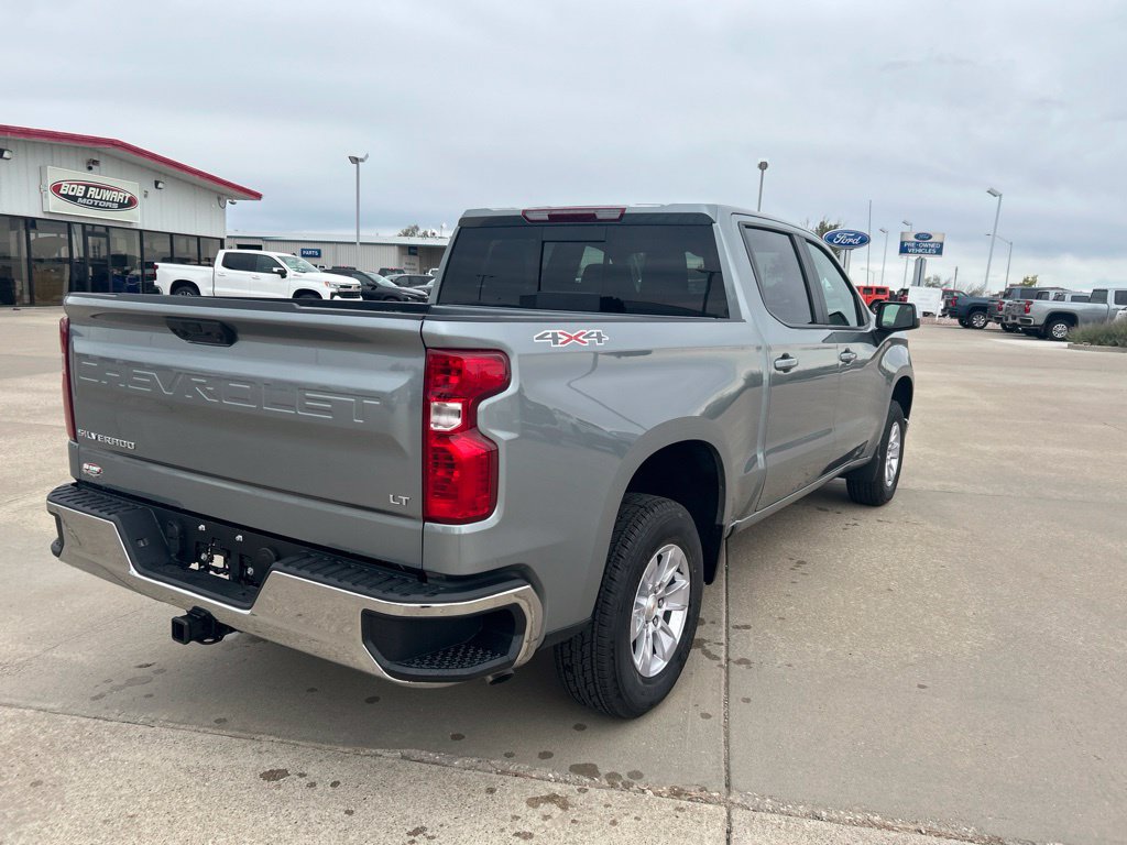 New 2026 Chevrolet Silverado 1500 LT w/ Leather Package AWD/4WD image 6