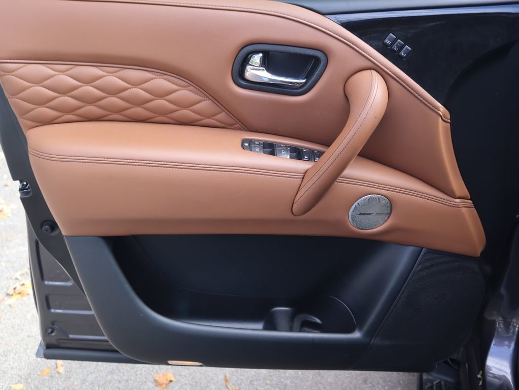 Used 2024 INFINITI QX80 Sensory image 19