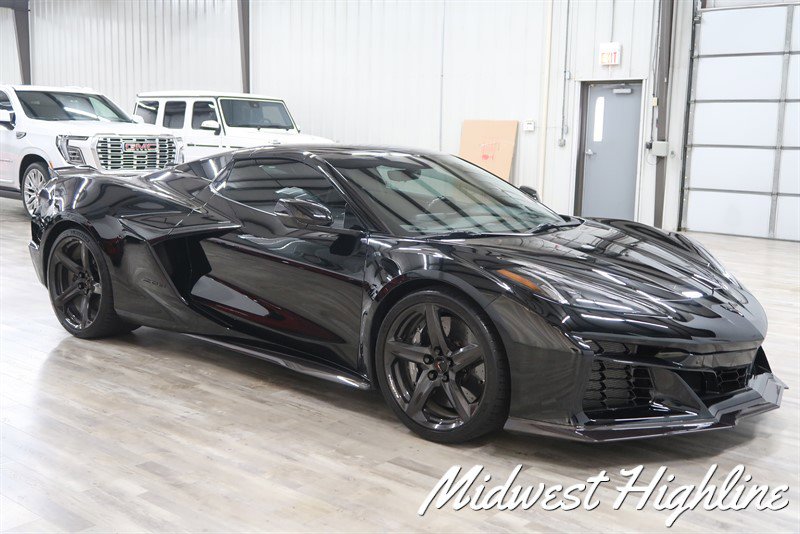 Used 2023 Chevrolet Corvette Z06 image 40
