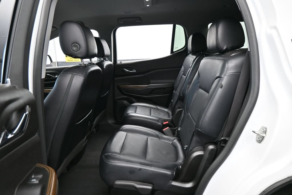 Used 2023 GMC Acadia SLE w/ Driver Convenience Package FWD image 32