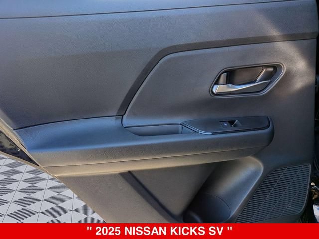 Certified 2025 Nissan Kicks SV w/ SV Premium Package AWD/4WD image 31