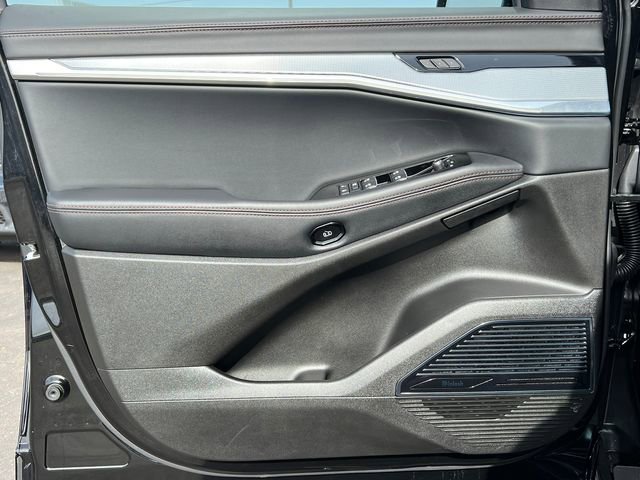 Used 2025 Jeep Wagoneer S Launch Edition image 16