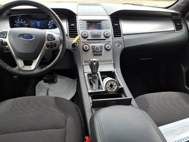 Used 2016 Ford Taurus SEL FWD image 10