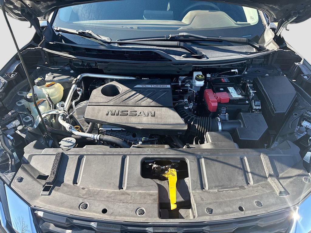 Used 2023 Nissan Rogue S image 27