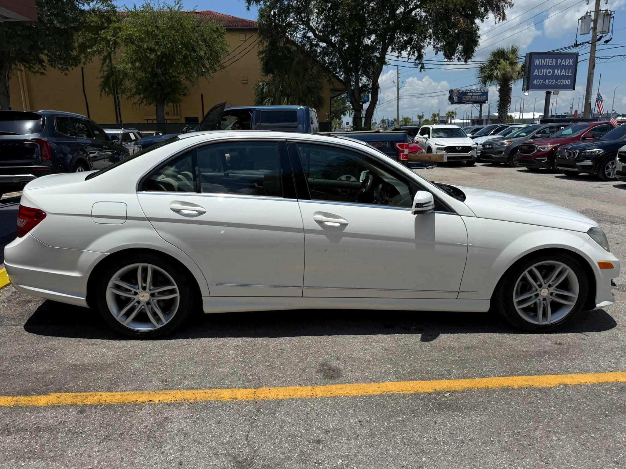 Used 2013 Mercedes-Benz C 250 Sedan image 5