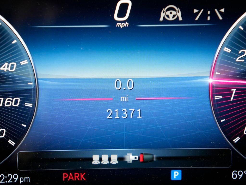 Certified 2024 Mercedes-Benz CLA 35 AMG 4MATIC image 17