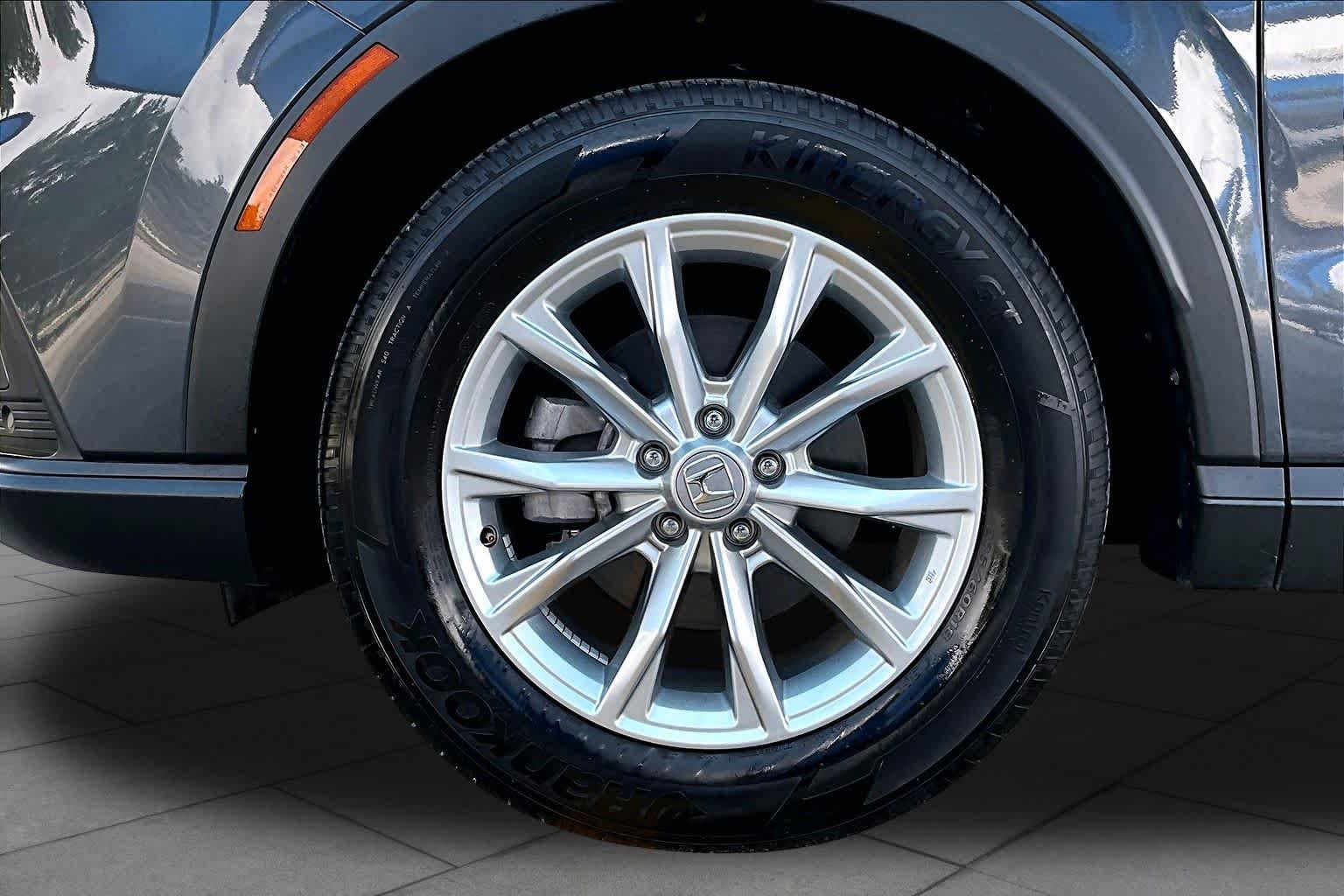 Used 2024 Honda CR-V EX-L image 11