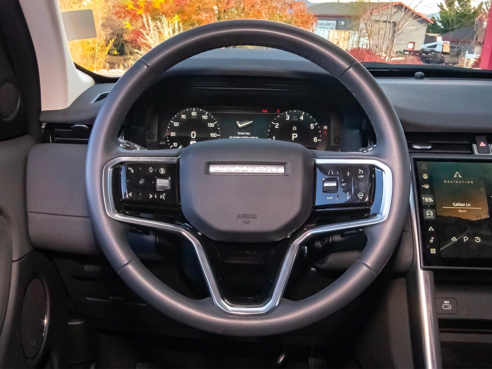 Used 2025 Land Rover Discovery Sport S image 13