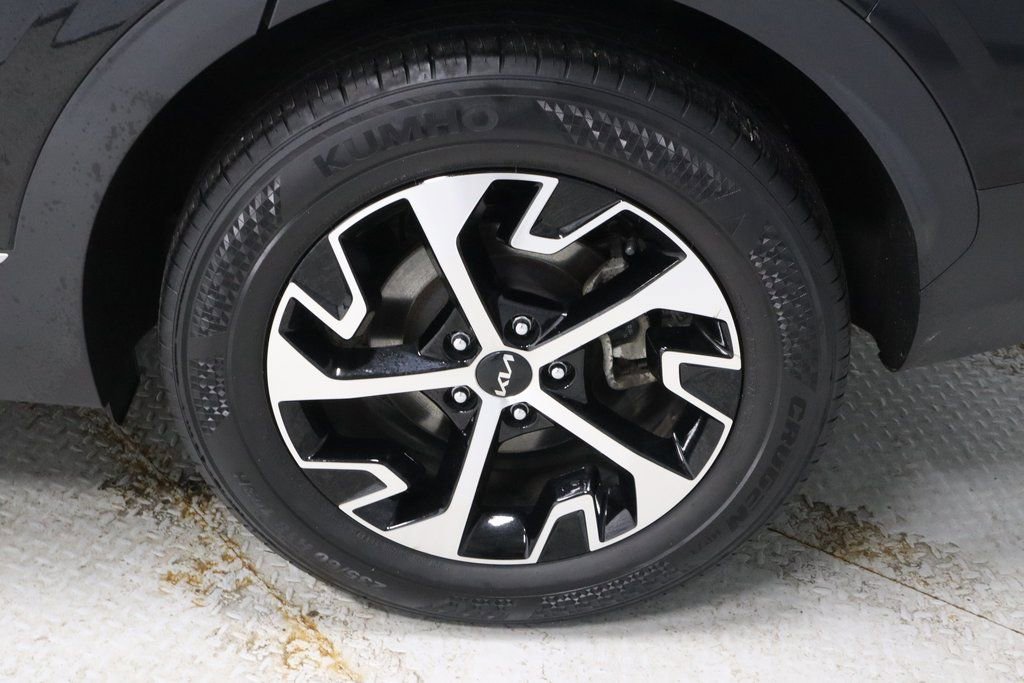 Used 2023 Kia Sportage EX image 18