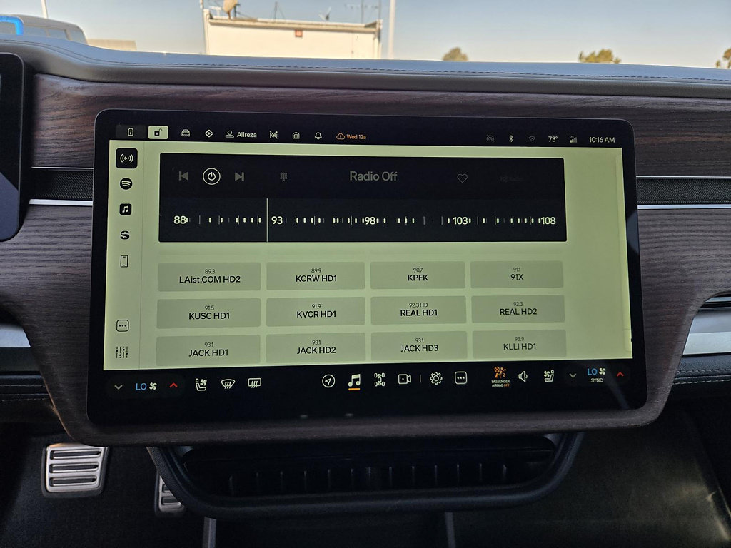 Used 2023 Rivian R1S Adventure AWD/4WD image 10
