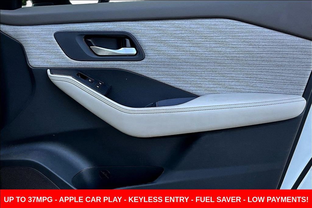 Used 2023 Nissan Rogue SV image 26