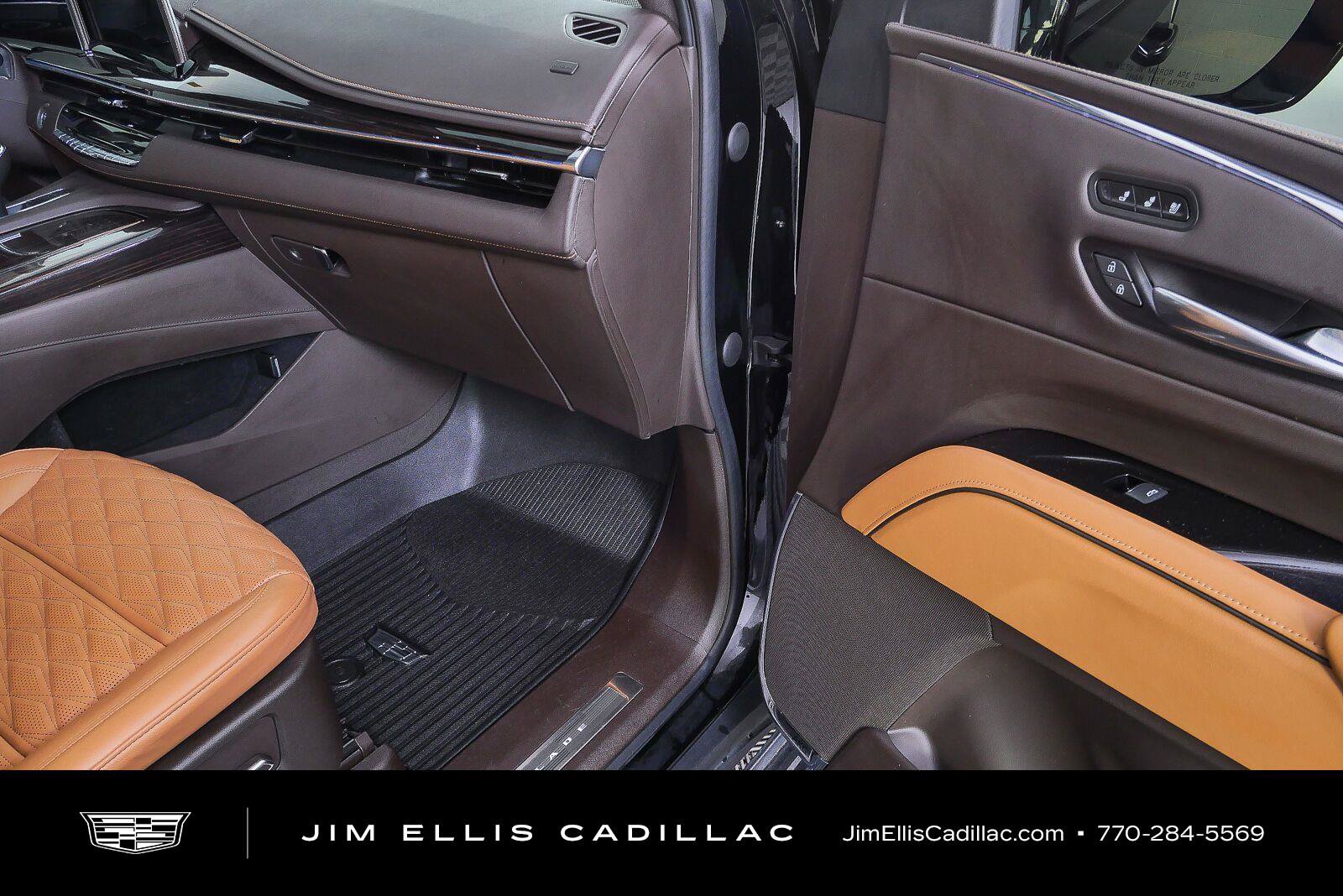 Used 2021 Cadillac Escalade Sport w/ Driver Assist Tech Package AWD/4WD image 26