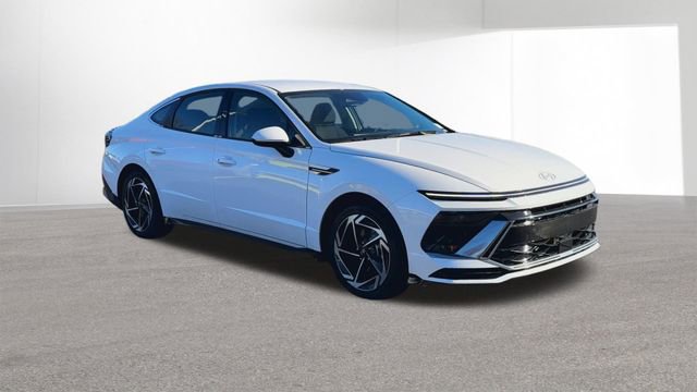 New 2026 Hyundai Sonata SEL FWD image 2