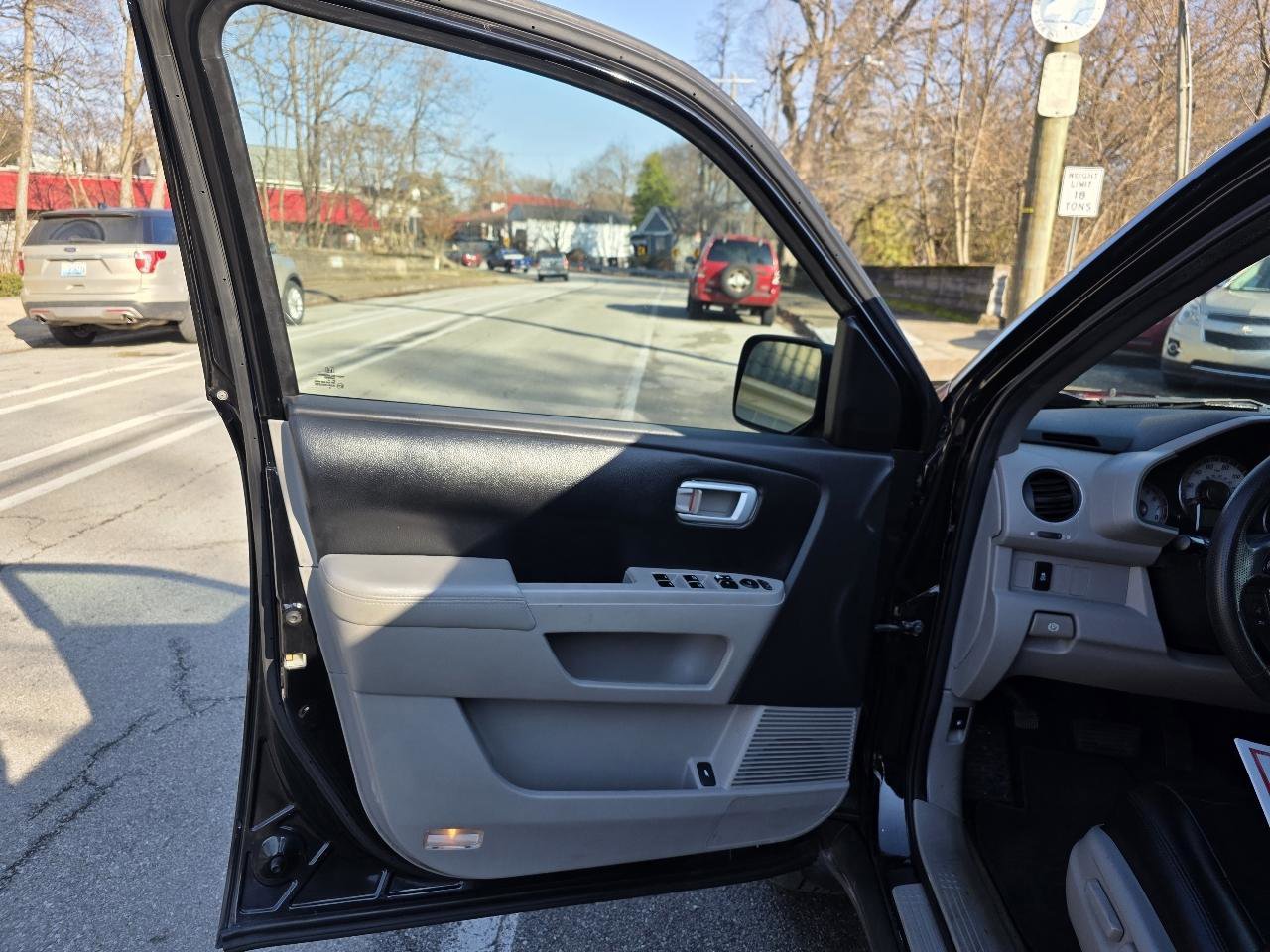 Used 2014 Honda Pilot EX image 9