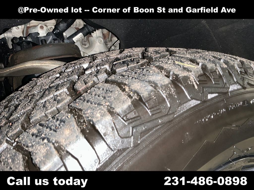 Used 2021 Chevrolet Tahoe Z71 AWD/4WD image 12