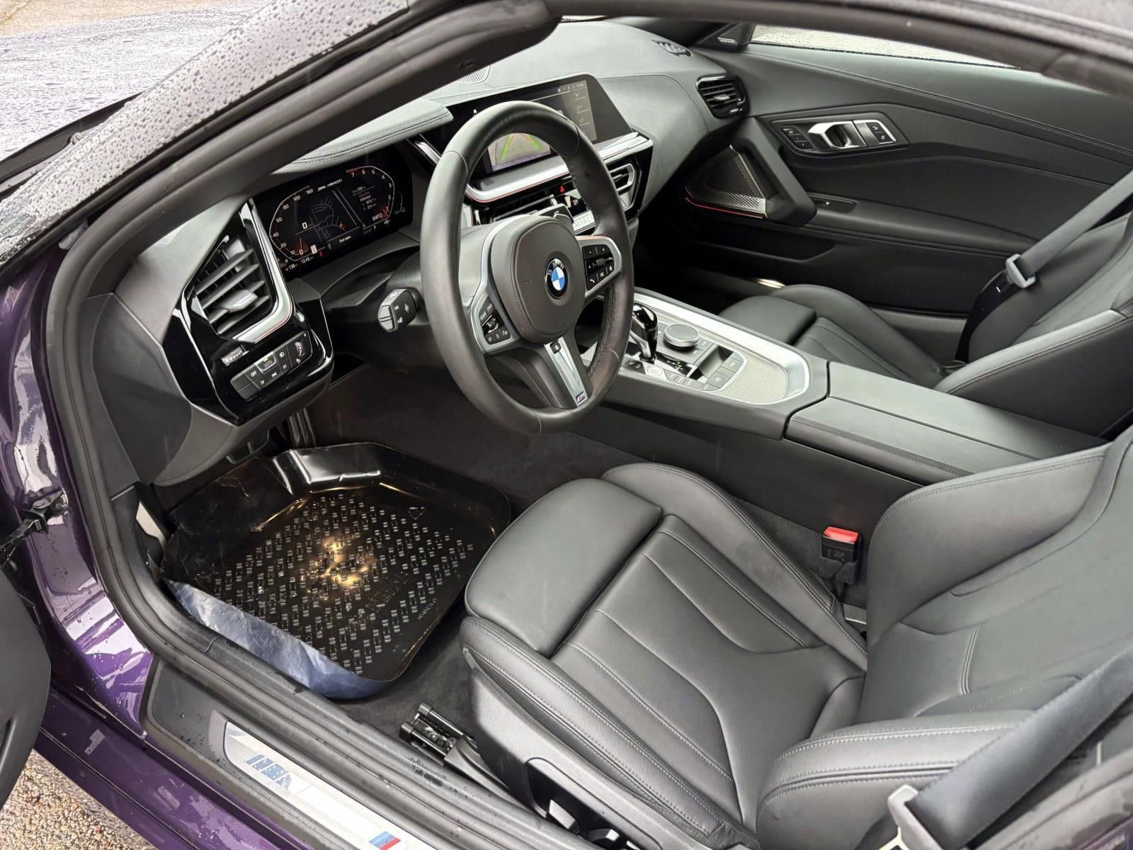 Used 2025 BMW Z4 M40i w/ Premium Package RWD image 24