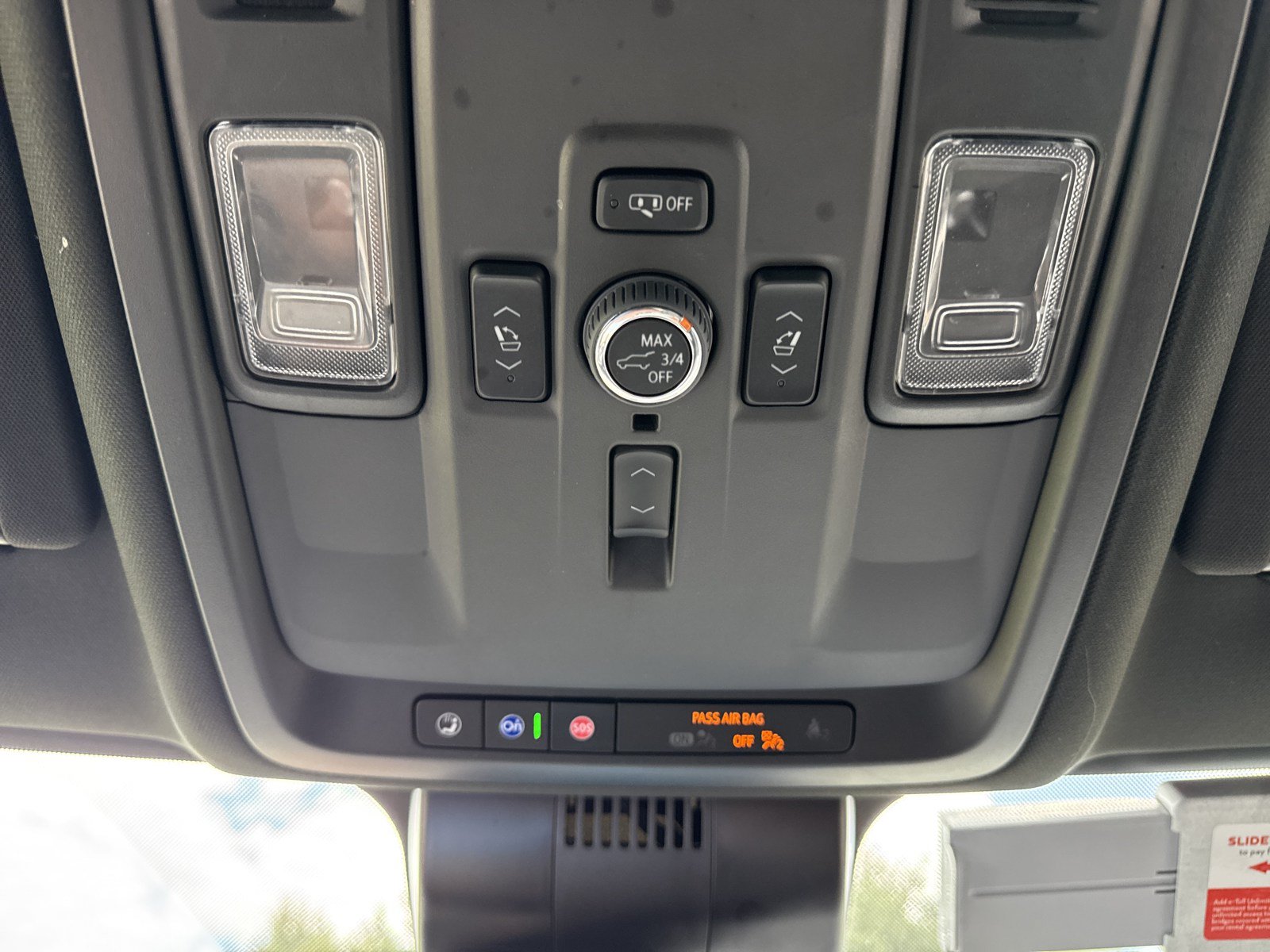 Used 2025 GMC Yukon Denali AWD/4WD image 33