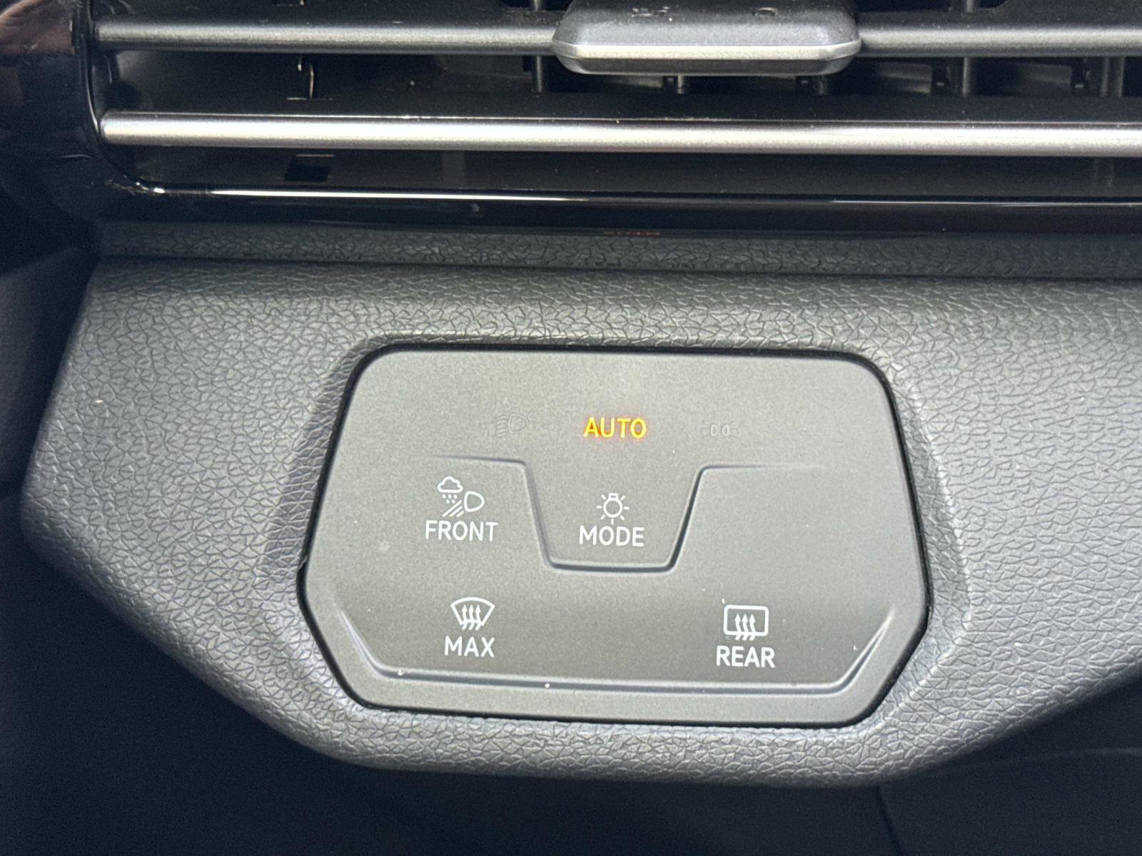 Certified 2022 Volkswagen ID.4 Pro S image 27