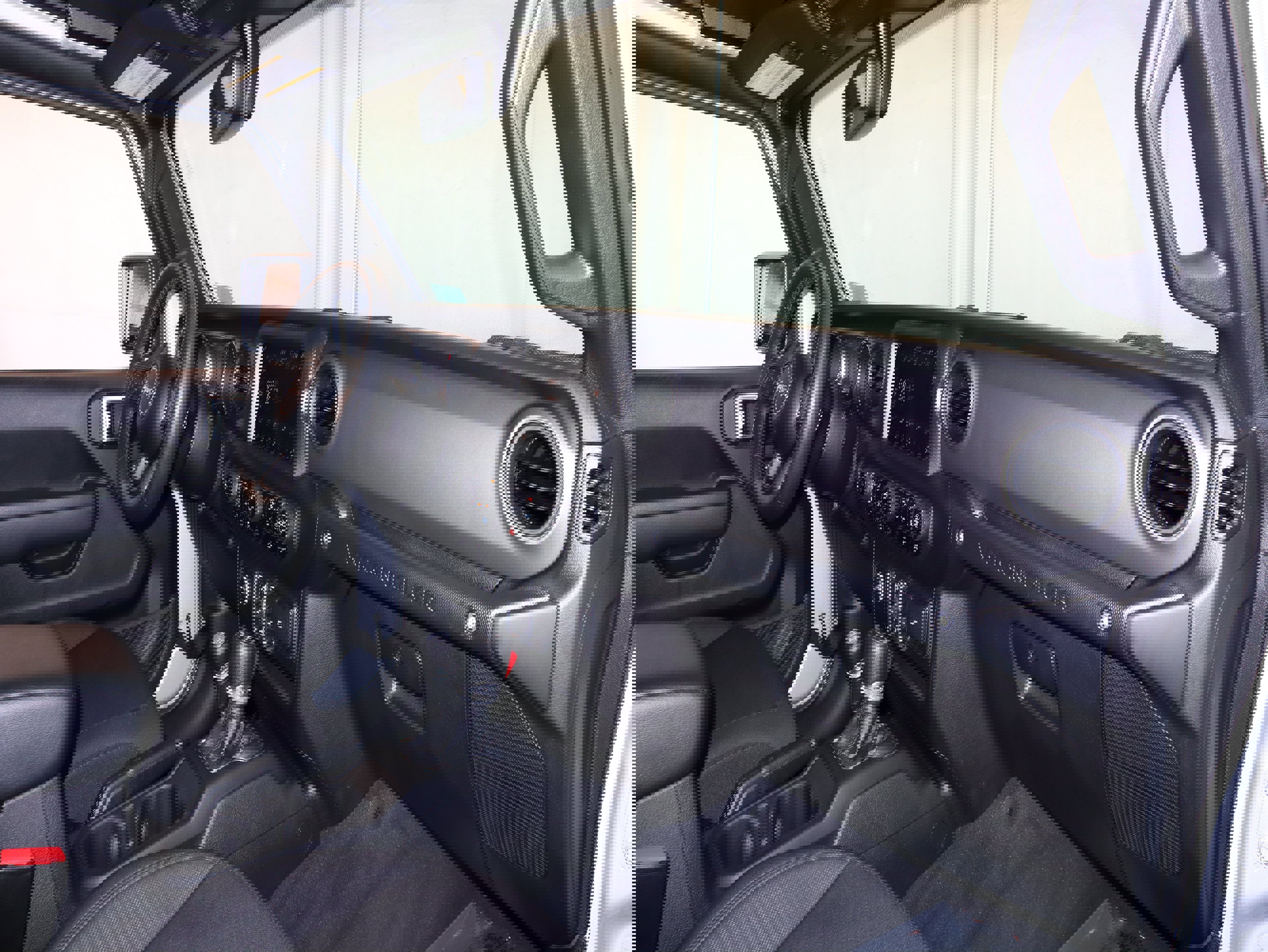 Used 2023 Jeep Wrangler Unlimited w/ Sun & Screen Package image 38