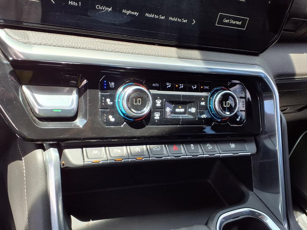 Used 2023 GMC Sierra 1500 Denali w/ Technology Package AWD/4WD image 7
