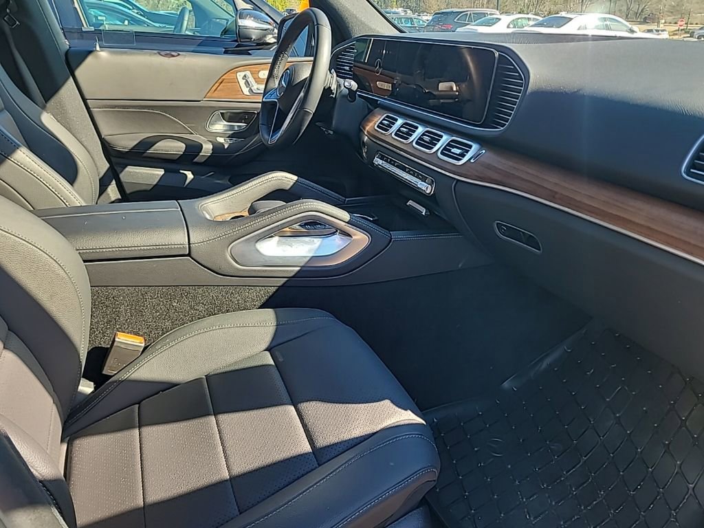 Used 2025 Mercedes-Benz GLE 350 4MATIC image 13