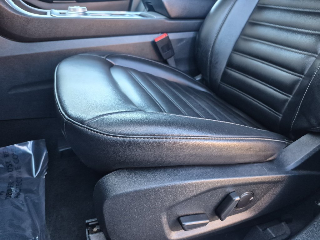 Used 2021 Ford Edge SEL w/ Convenience Package AWD/4WD image 12
