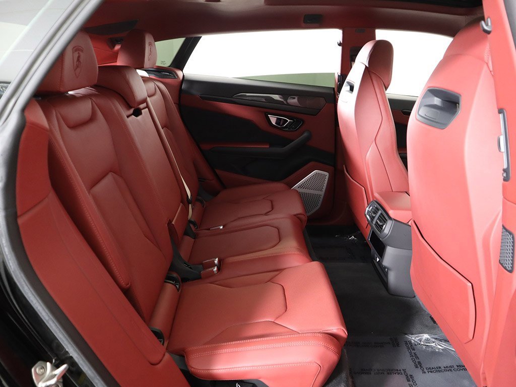 Used 2022 Lamborghini Urus image 38