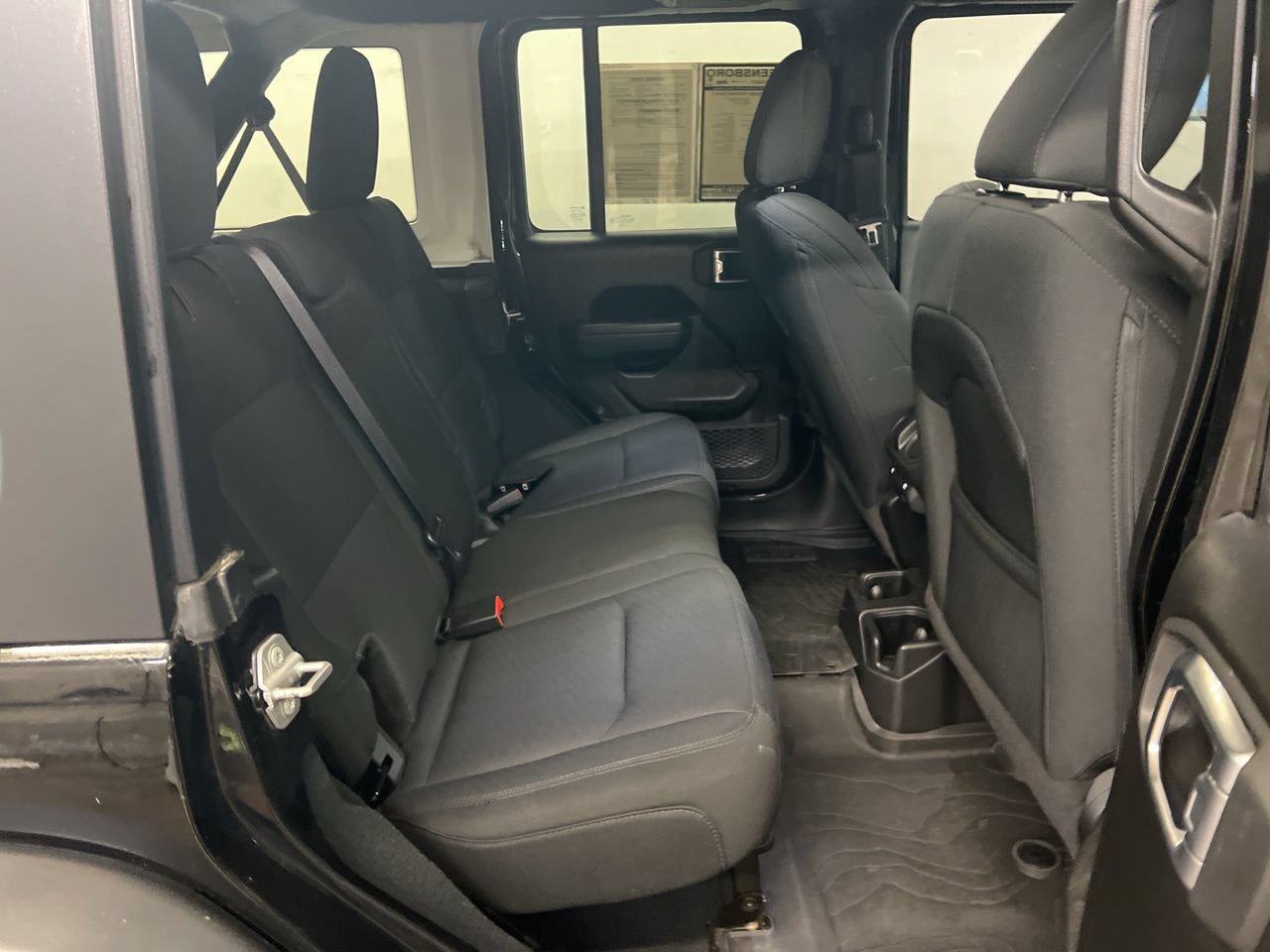 Used 2022 Jeep Wrangler Unlimited Sport AWD/4WD image 16