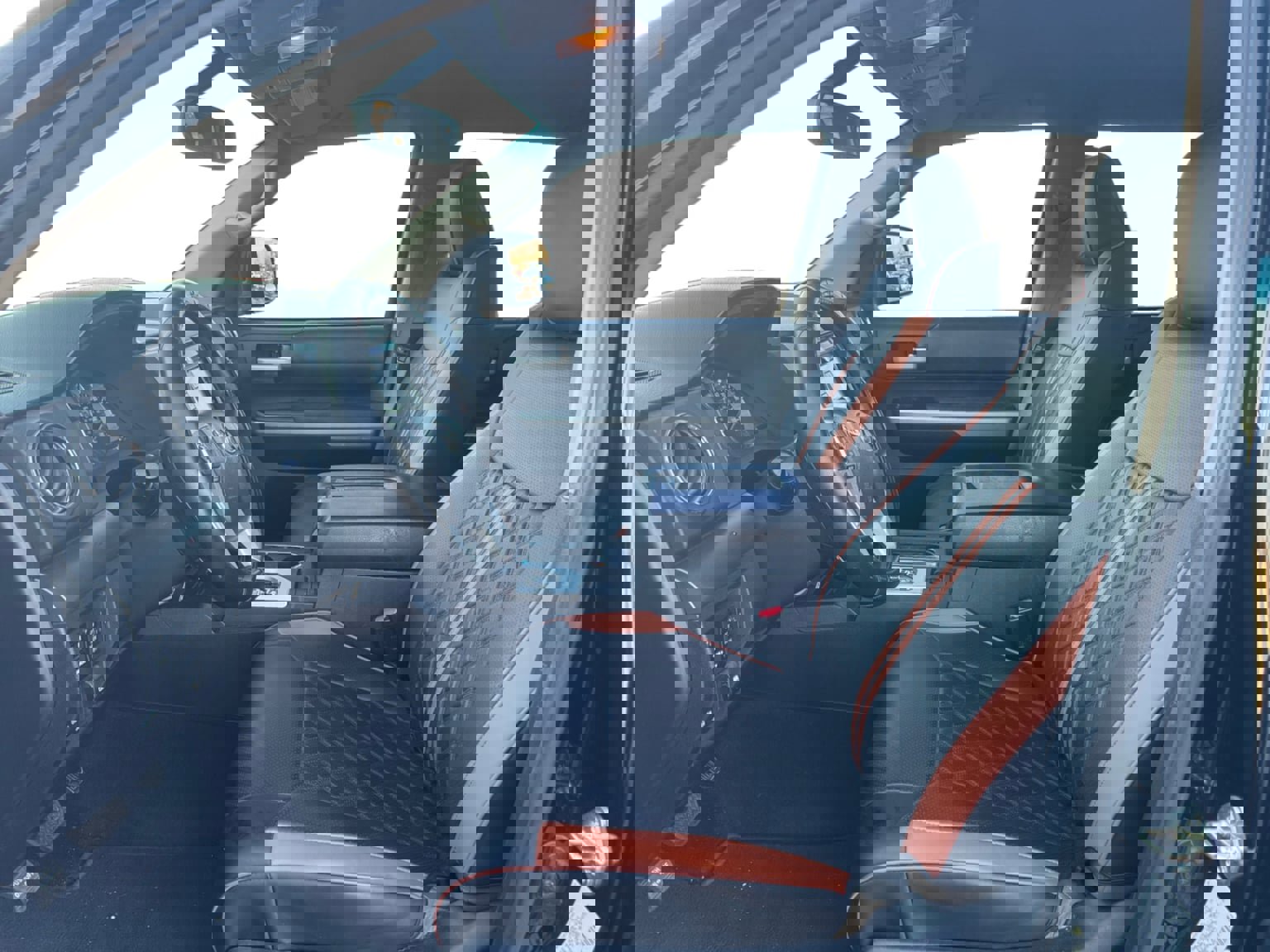 Used 2014 Toyota Tundra SR5 w/ SR5 Upgrade Package image 10