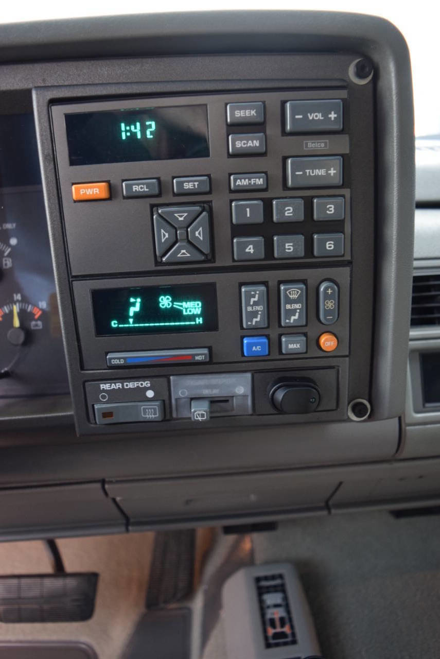 Used 1994 Chevrolet Blazer 4WD image 36