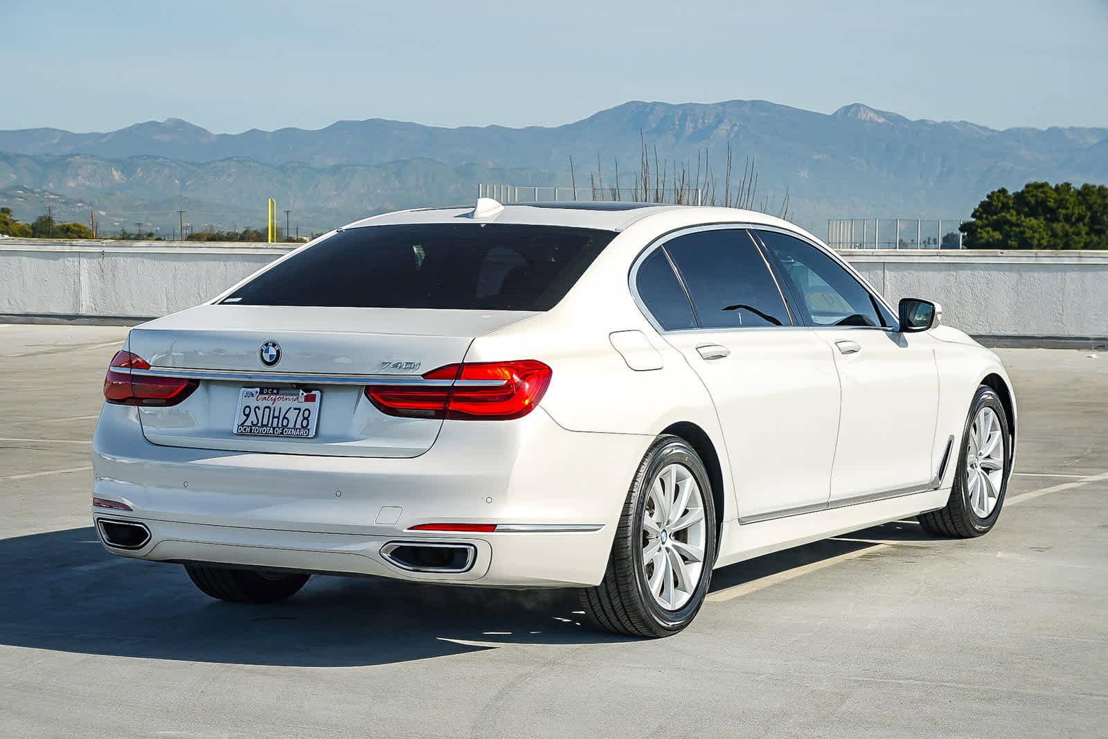 Used 2019 BMW 740i image 5