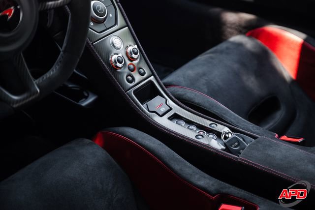 Used 2016 McLaren 675LT Coupe RWD image 28