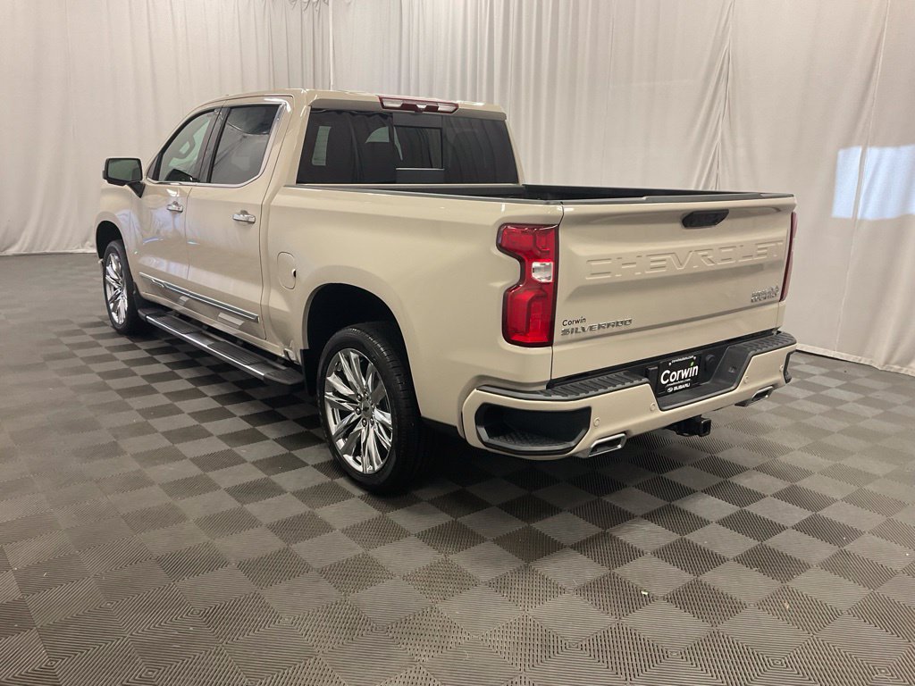 Used 2026 Chevrolet Silverado 1500 High Country AWD/4WD image 8