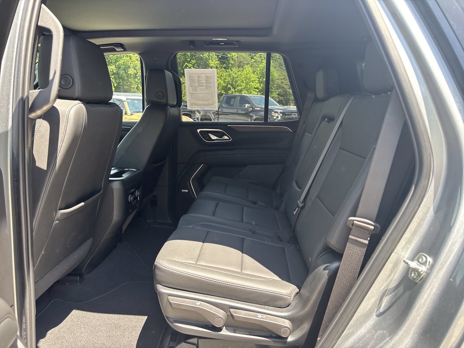 Used 2024 Chevrolet Tahoe Z71 w/ Luxury Package AWD/4WD image 22