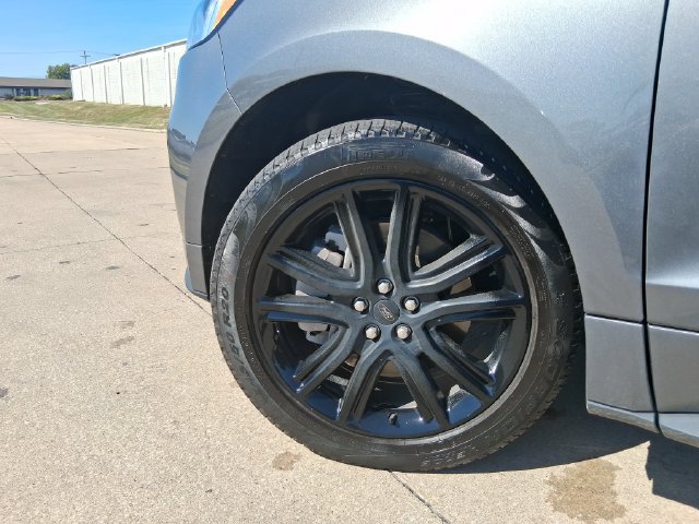 Certified 2024 Ford Edge ST-Line AWD/4WD image 16