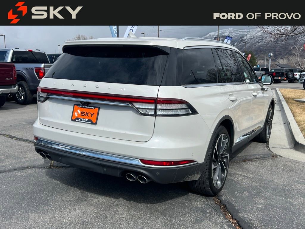 Used 2020 Lincoln Aviator Reserve w/ Equipment Group 202A image 9