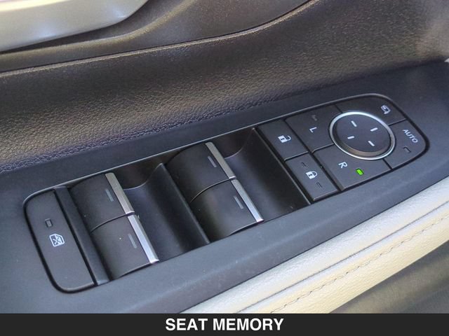 Used 2024 Toyota Grand Highlander AWD image 12