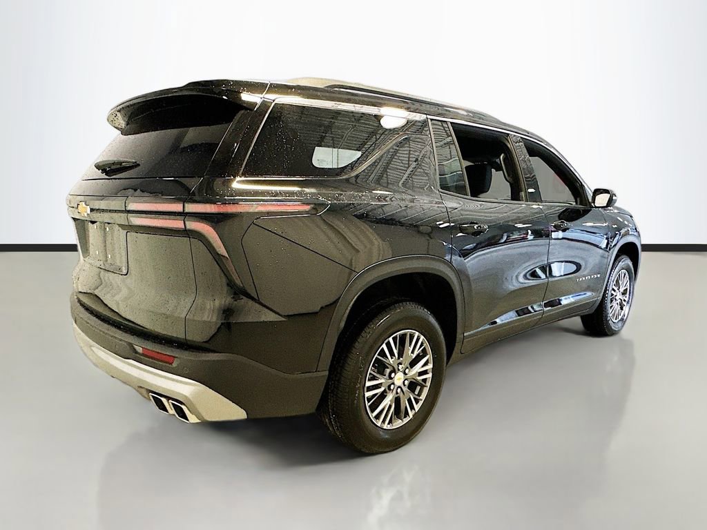 New 2025 Chevrolet Traverse LT FWD image 8