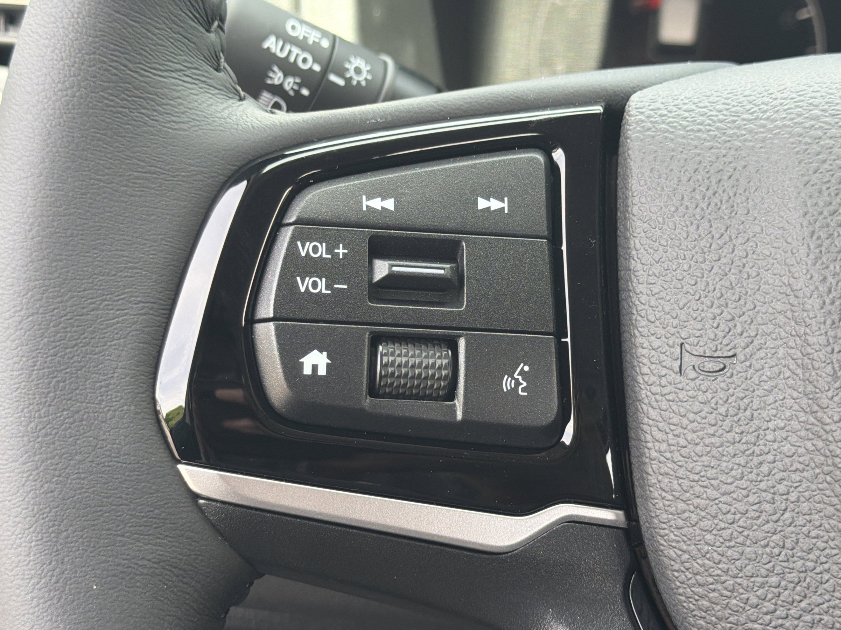 New 2026 Honda Odyssey Touring image 20