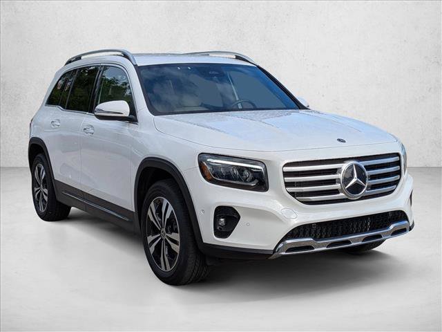 Used 2025 Mercedes-Benz GLB 250 image 3