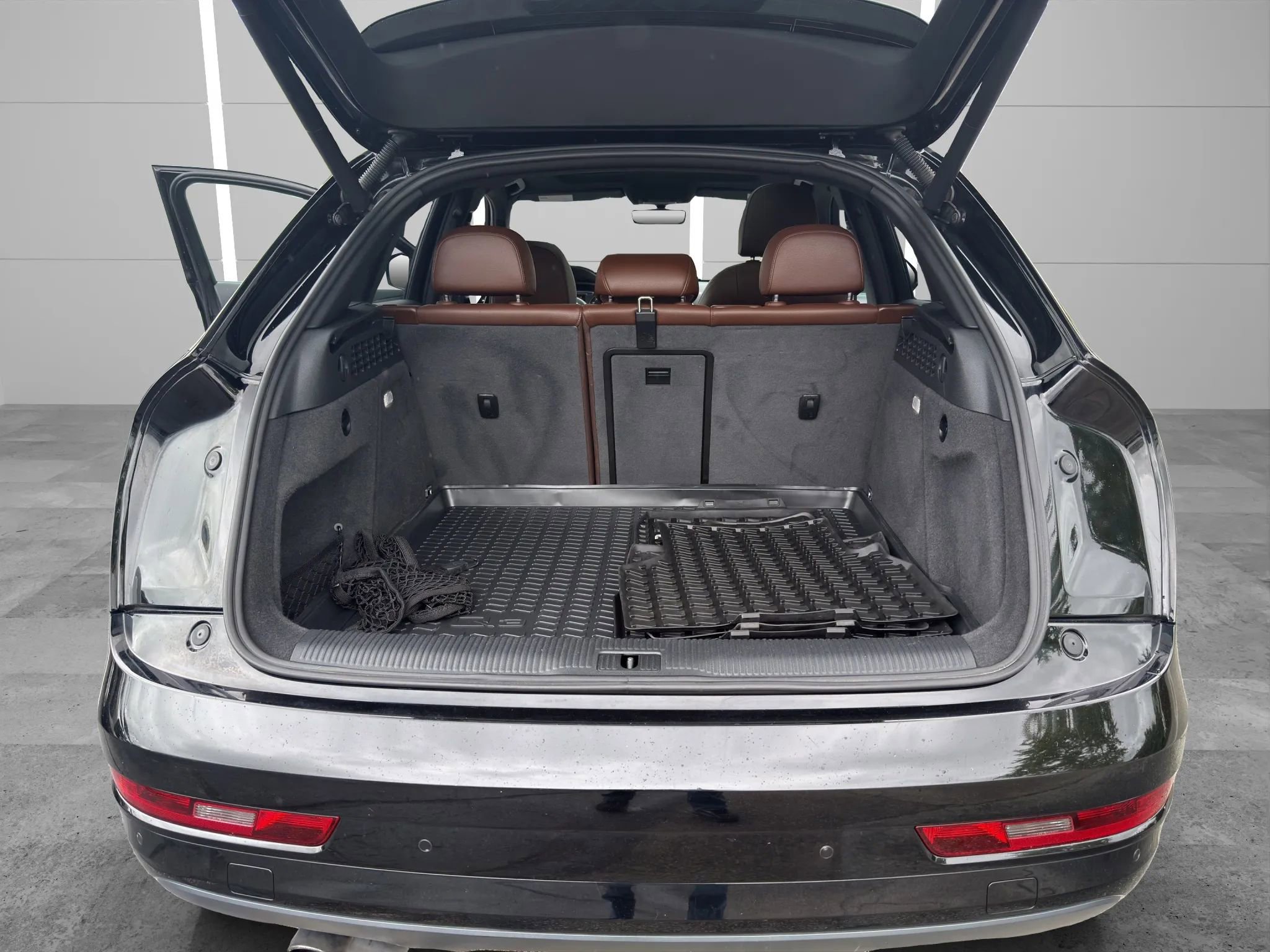 Used 2018 Audi Q3 2.0T Premium AWD/4WD image 9