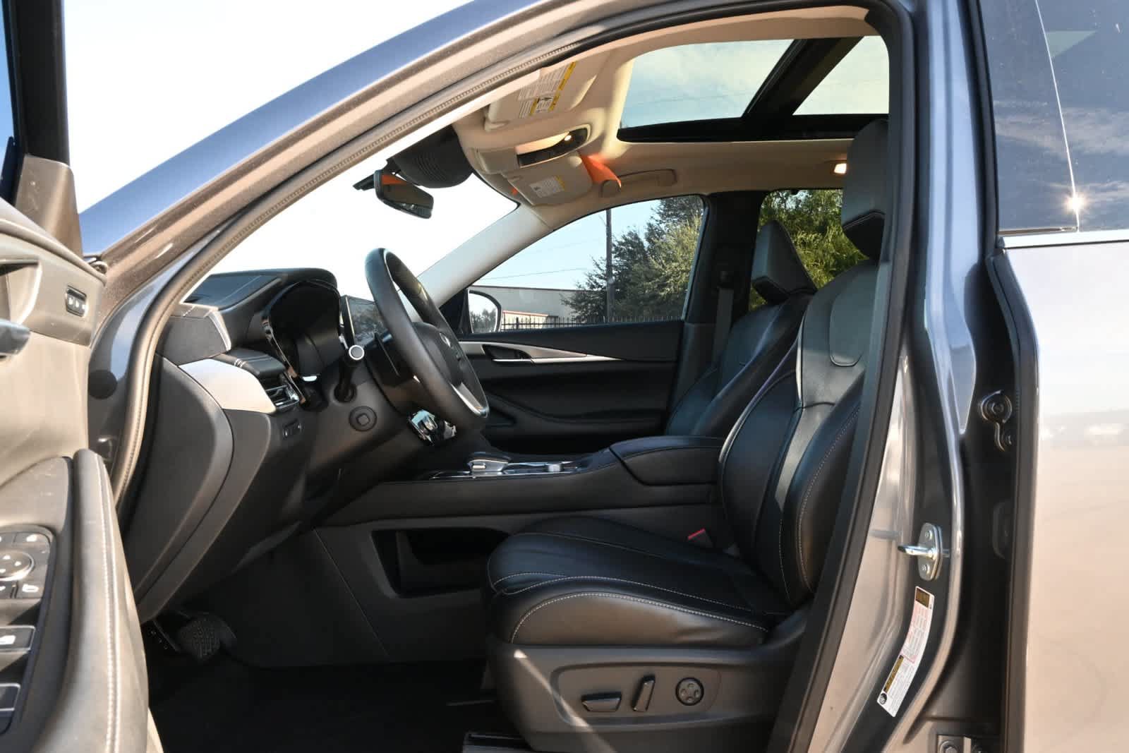 Certified 2023 INFINITI QX60 Luxe w/ Cargo Package AWD/4WD image 17