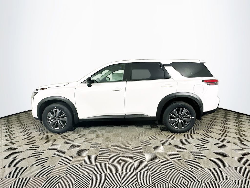 New 2026 Nissan Pathfinder S image 5