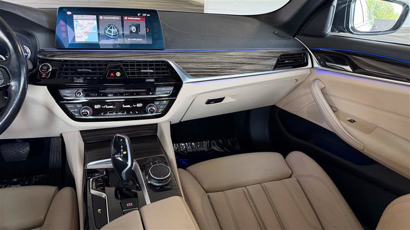 Used 2018 BMW 530i xDrive AWD/4WD image 17