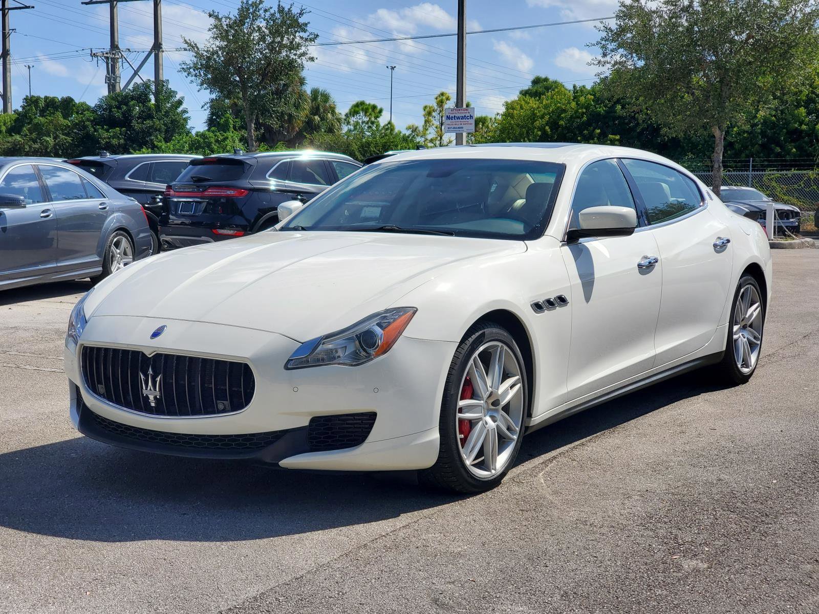 Used 2014 Maserati Quattroporte GTS image 3